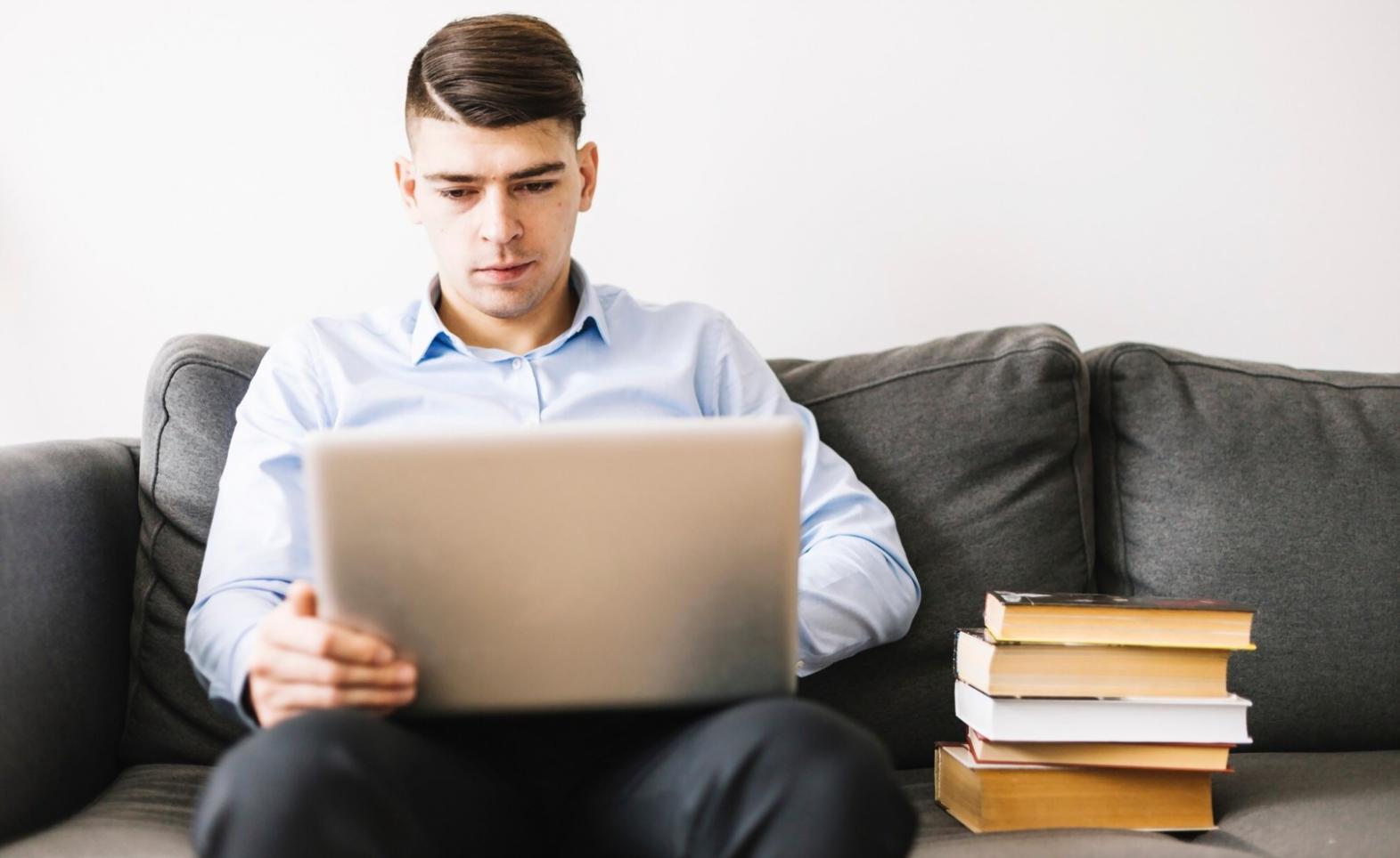 Plánování měsíčních výdajů studenta